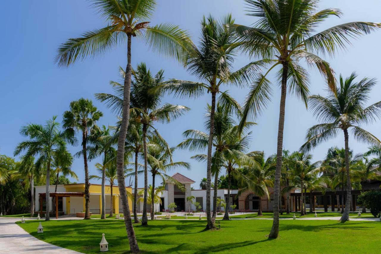 Caribe Deluxe Princess Punta Cana Esterno foto View of the resort