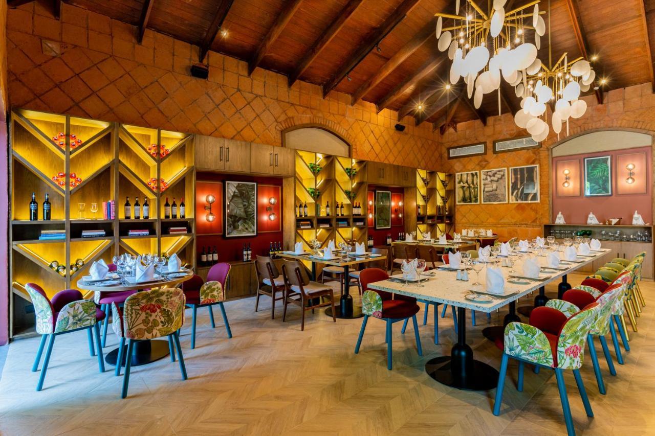 Caribe Deluxe Princess Punta Cana Esterno foto Interior of the restaurant