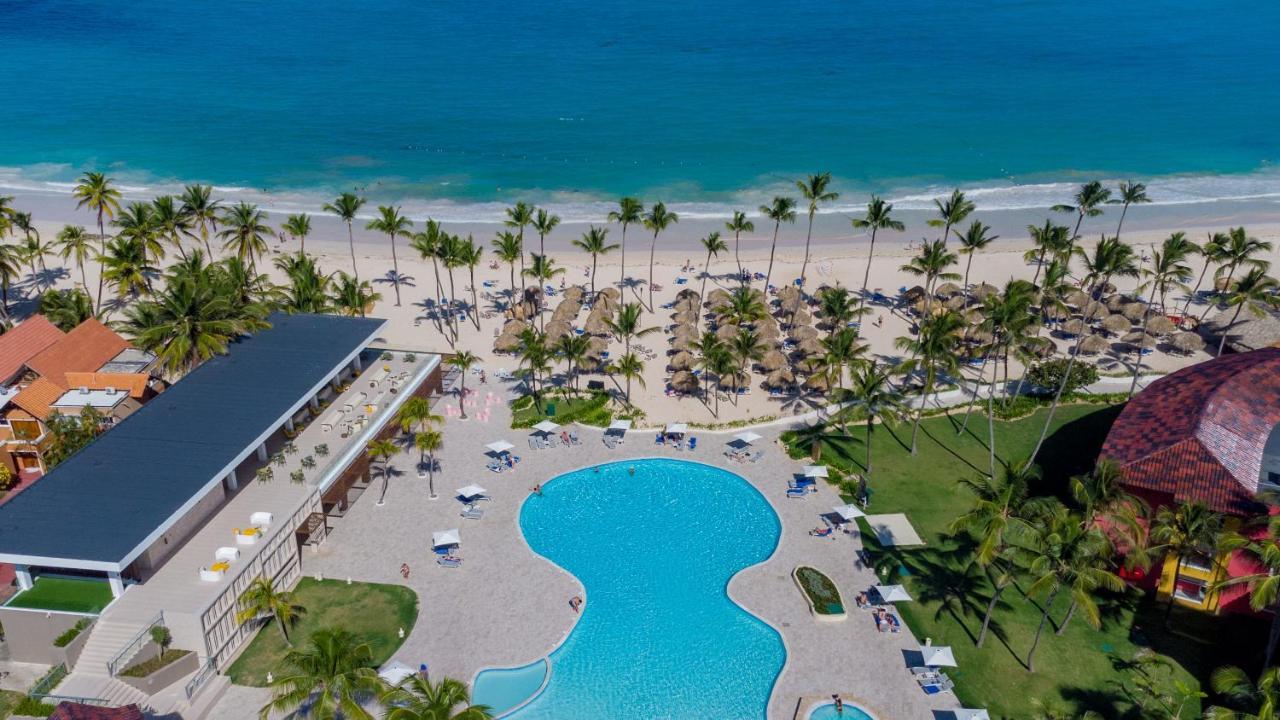 Caribe Deluxe Princess Punta Cana Esterno foto Aerial view of the beach at the Iberostar Grand Hotel Bávaro